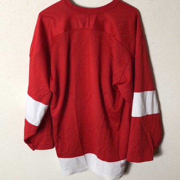 DETROIT RED WINGS HOCKEY SHIRT JERSEY NHL CCM VINTAGE sz L MEN RED - Picture 5 of 8